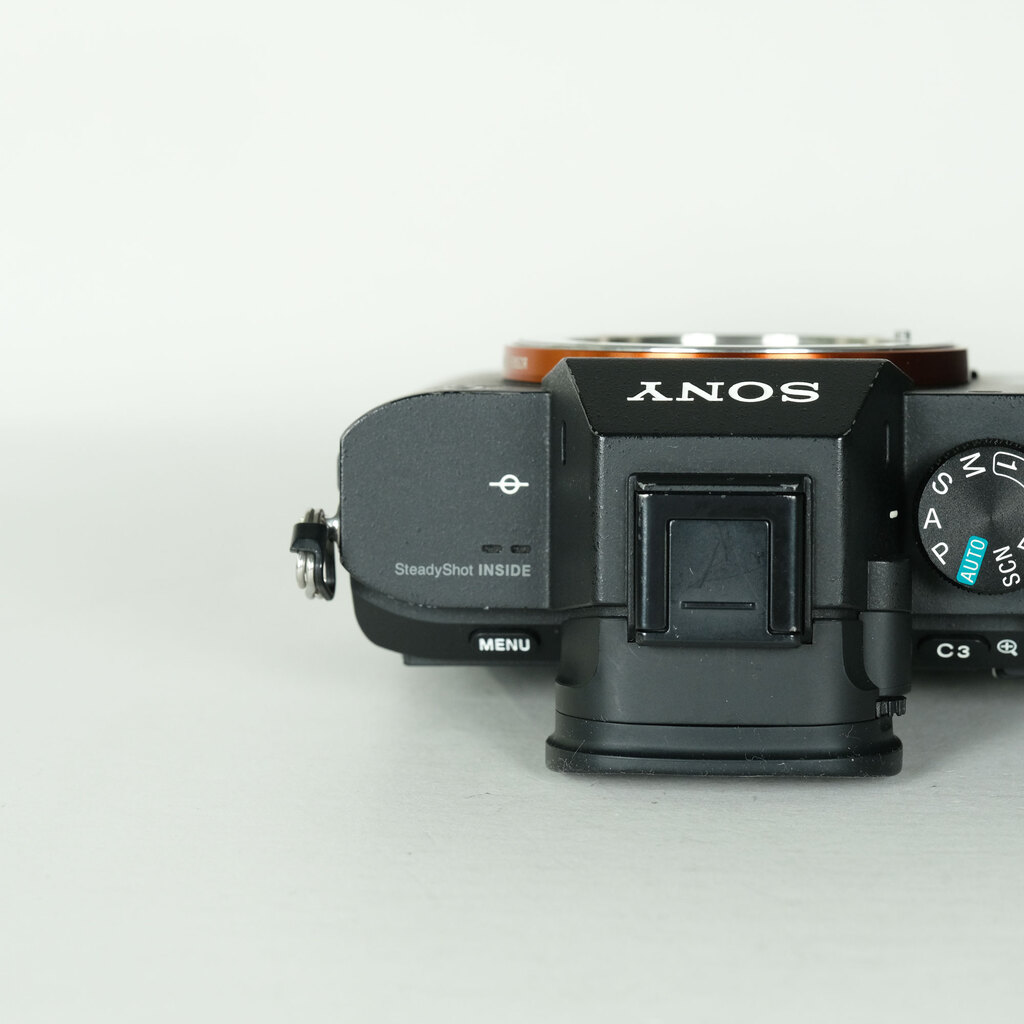SONY α7 II（ILCE-7M2）の出品 | ONE SCENE（ワンシーン）