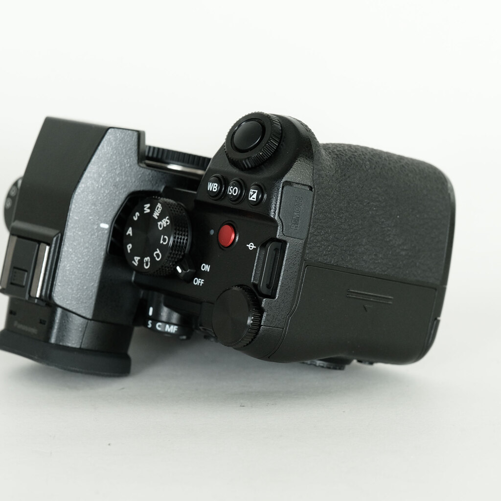 Panasonic LUMIX S5II DC-S5M2