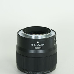 Nikon NIKKOR Z MC 50mm f/2.8 Nikon NIKKOR Z MC 50mm f/2.8