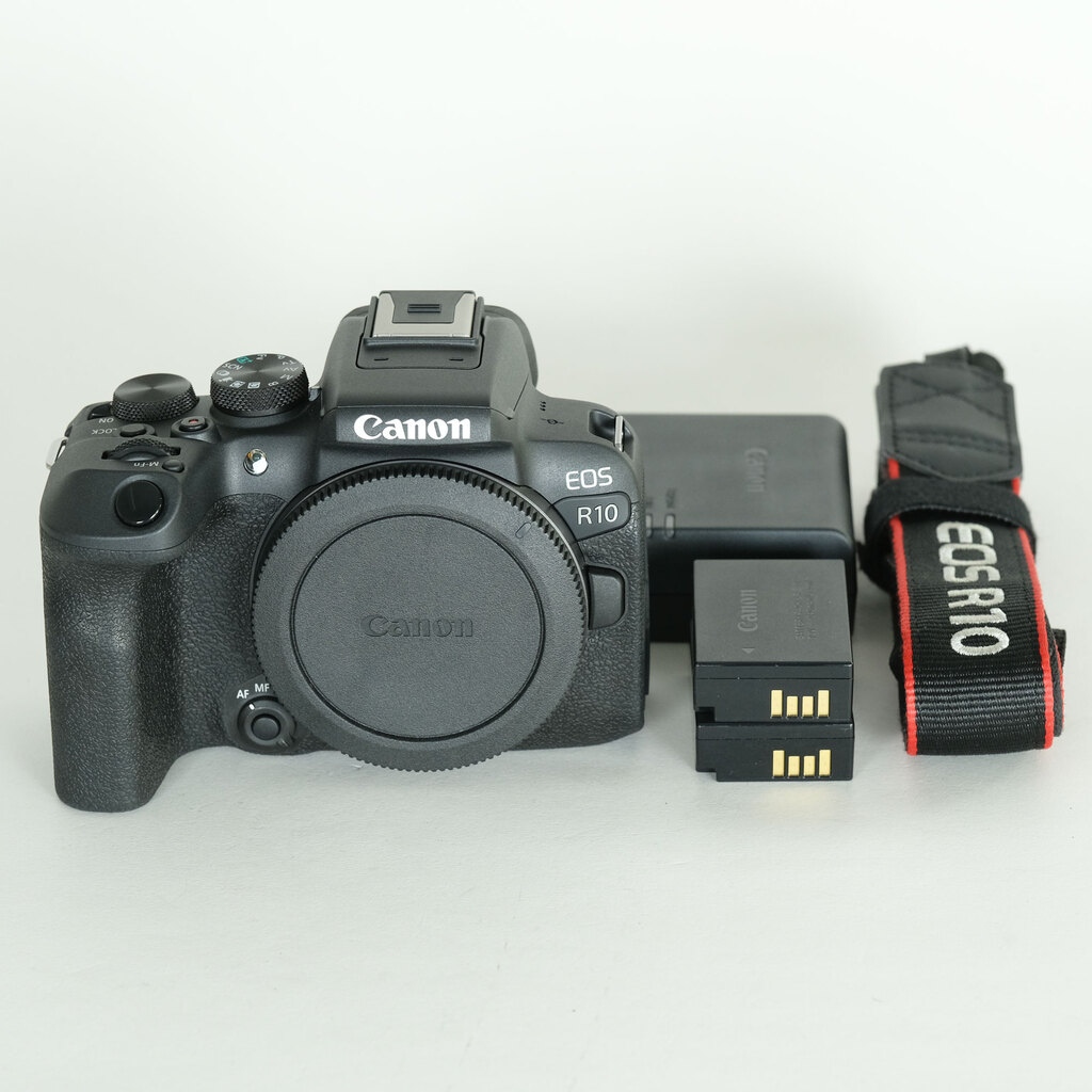 Canon EOS R10