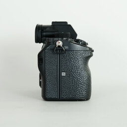 SONY α7 III（ILCE-7M3）