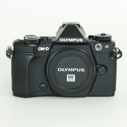 OLYMPUS OM-D E-M5 Mark II