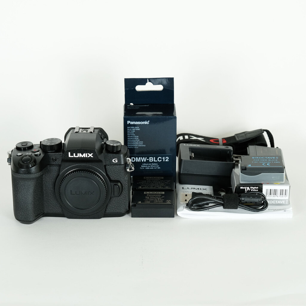 Panasonic LUMIX DC-G99D ボディ ブラック