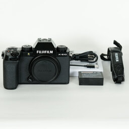FUJIFILM X-S10
