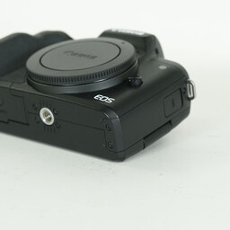 Canon EOS Kiss M2