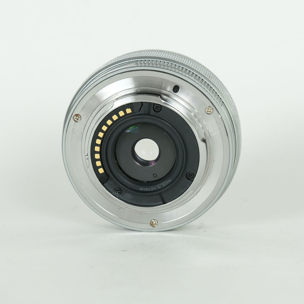 OLYMPUS M.ZUIKO DIGITAL ED 14-42mm F3.5-5.6 EZ シルバー OLYMPUS M.ZUIKO DIGITAL ED 14-42mm F3.5-5.6 EZ シルバー