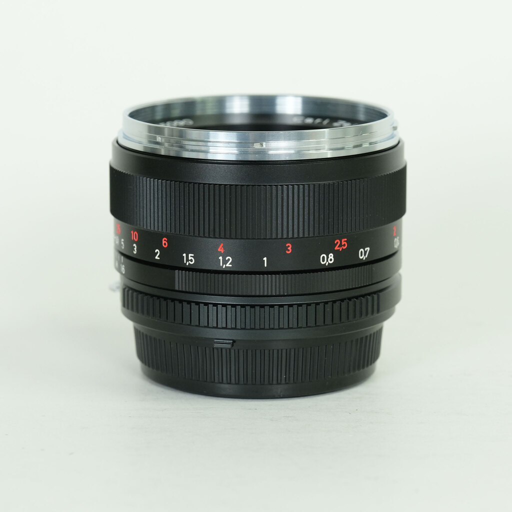 Carl Zeiss Planar T* 50mm F1.4 ZF [ニコンF用]