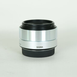 SIGMA A 30mm F2.8 DN (マイクロフォーサーズ用)シルバー