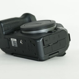 Canon EOS R6 Canon EOS R6