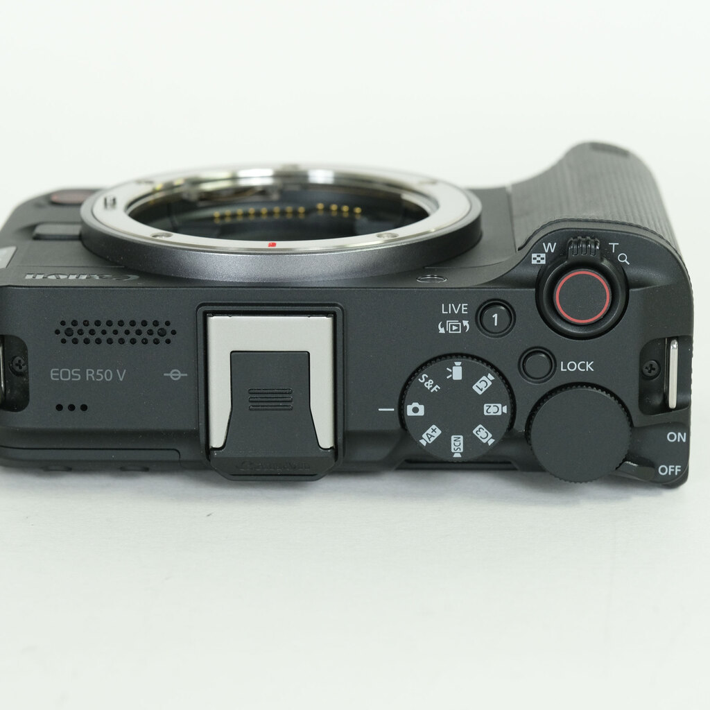 Canon EOS R50 V