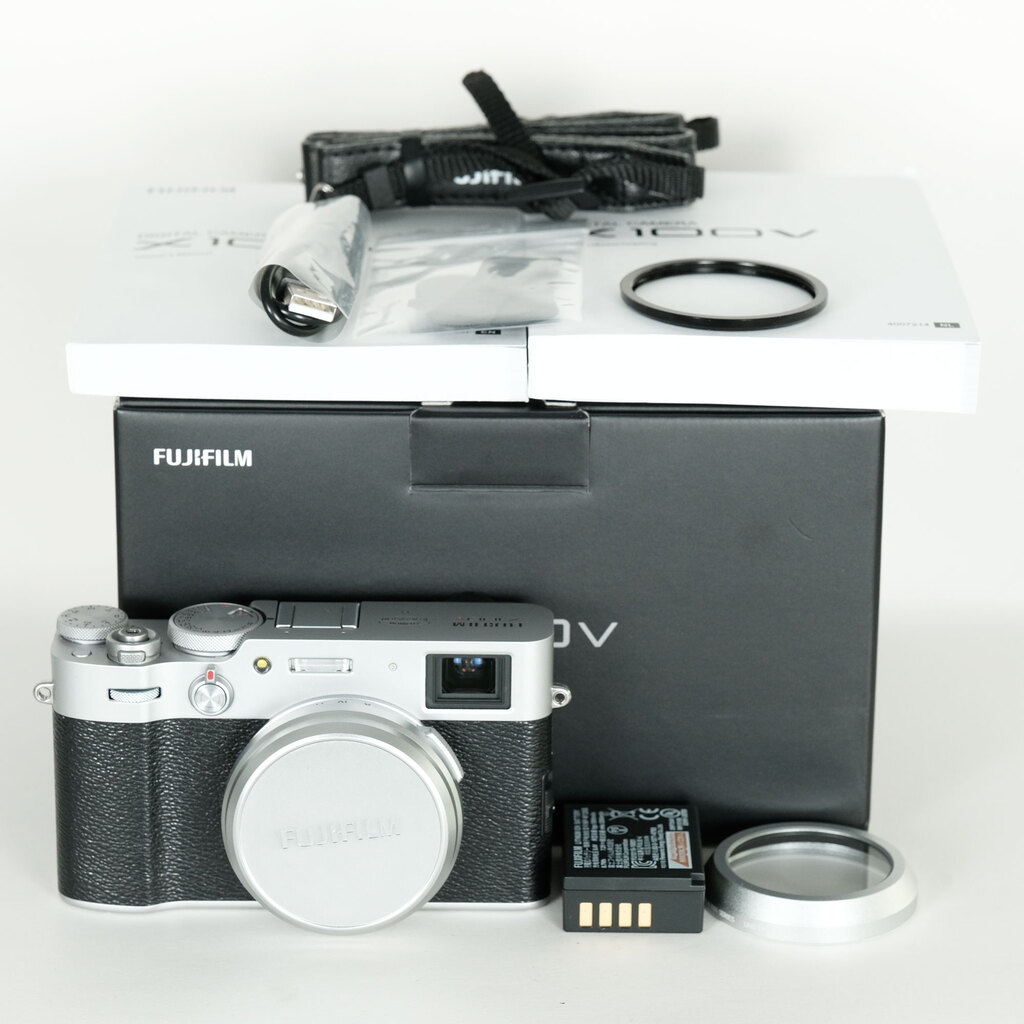 FUJIFILM X100V シルバー