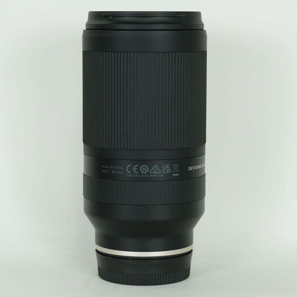 TAMRON 70-300mm F/4.5-6.3 Di III RXD (Model A047) [�\�j�[E�p]