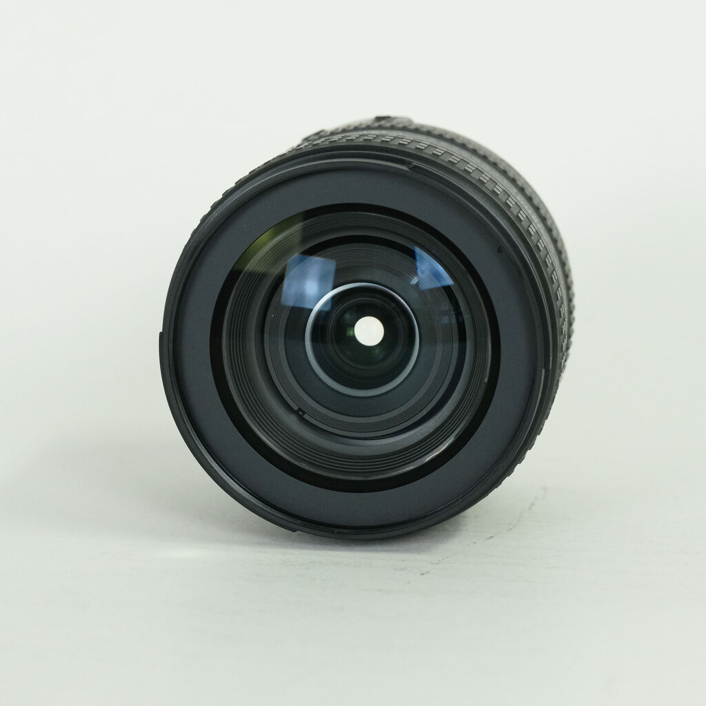 Nikon AF-S DX NIKKOR 16-80mm f/2.8-4E ED VR Nikon AF-S DX NIKKOR 16-80mm f/2.8-4E ED VR