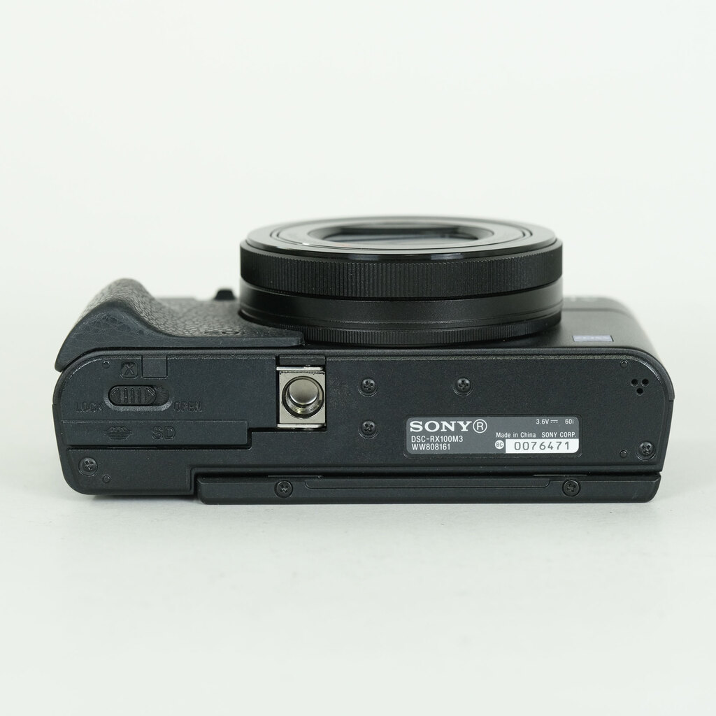 SONY Cyber-shot DSC-RX100M3