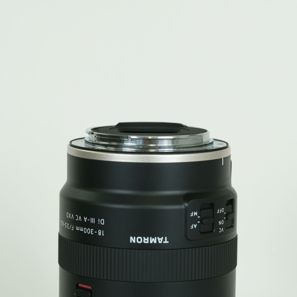 TAMRON 18-300mm F/3.5-6.3 Di III-A VC VXD (Model B061) [キヤノンRF用]