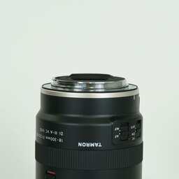 TAMRON 18-300mm F/3.5-6.3 Di III-A VC VXD (Model B061) [キヤノンRF用]