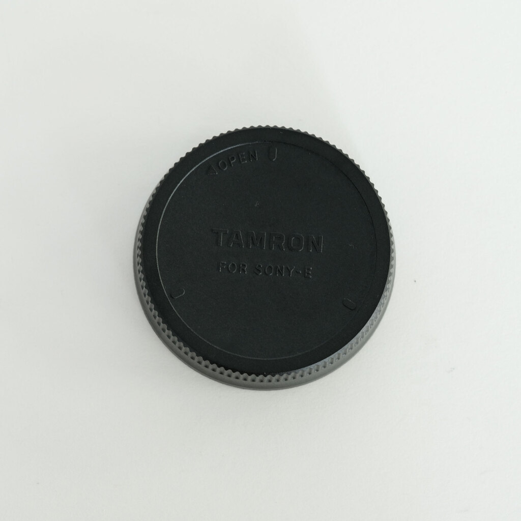 TAMRON 20mm F/2.8 Di III OSD M1:2 (Model F050) [ソニーE用]