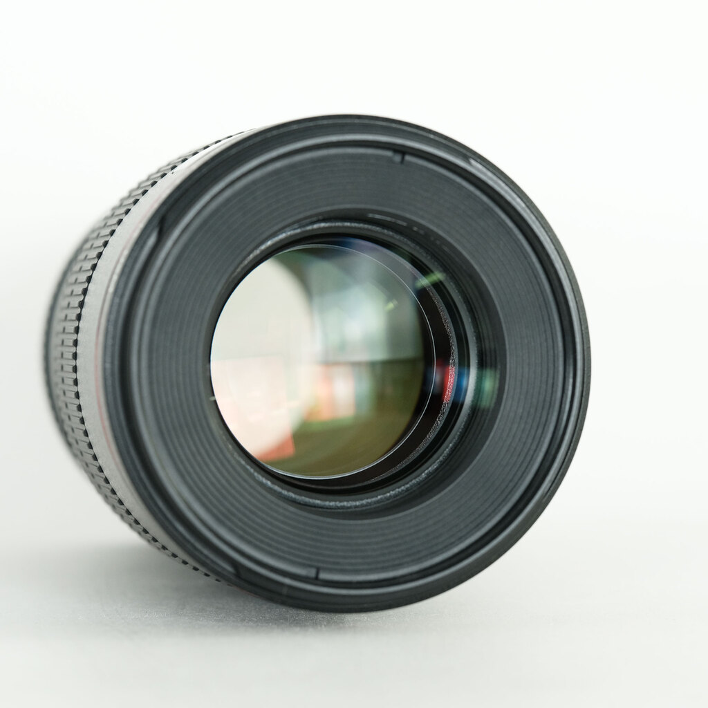 Canon EF100mm F2.8Lマクロ IS USM Canon EF100mm F2.8Lマクロ IS USM