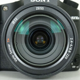 SONY Cyber-shot DSC-RX10M3