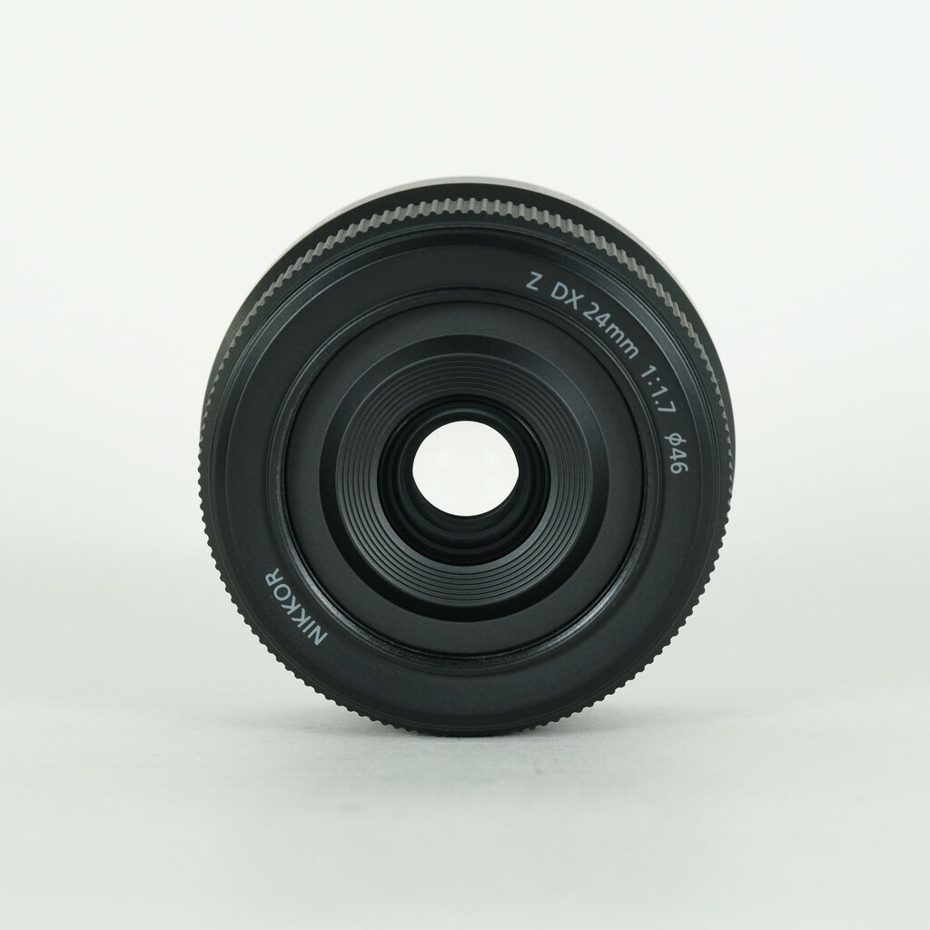 Nikon NIKKOR Z DX 24mm f/1.7 Nikon NIKKOR Z DX 24mm f/1.7