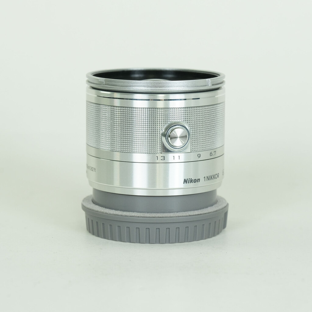 Nikon 1 NIKKOR VR 6.7-13mm f/3.5-5.6 シルバー