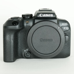 Canon EOS R10