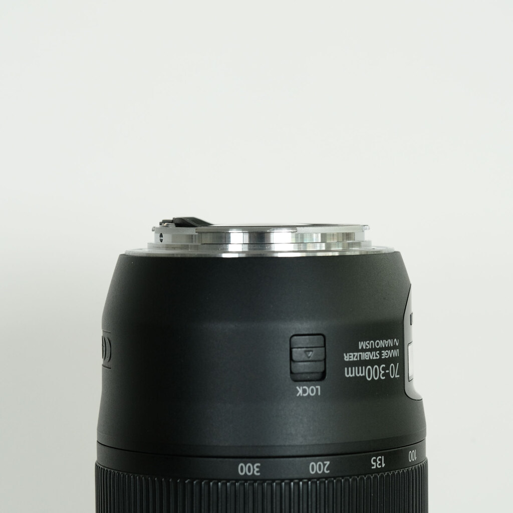 Canon EF70-300mm F4-5.6 IS II USM Canon EF70-300mm F4-5.6 IS II USM