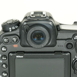 Nikon D500