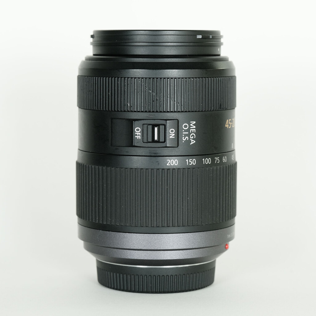 Panasonic LUMIX G VARIO 45-200mm F4.0-F5.6 MEGA O.I.S. H-FS045200