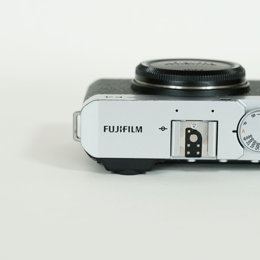 FUJIFILM X-E4