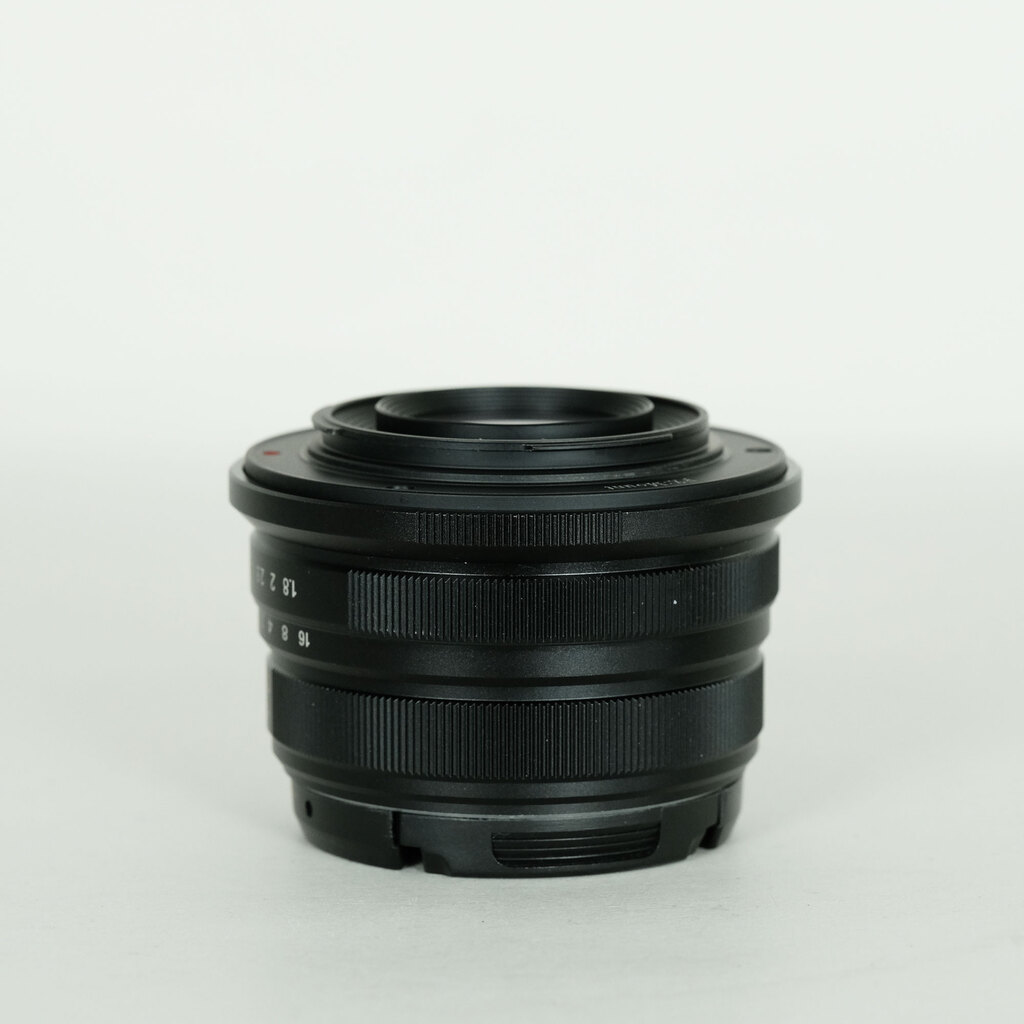 七工匠 7artisans 25mm F1.8 (フジフイルムX用) ブラック