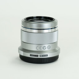 OLYMPUS M.ZUIKO DIGITAL 45mm F1.8