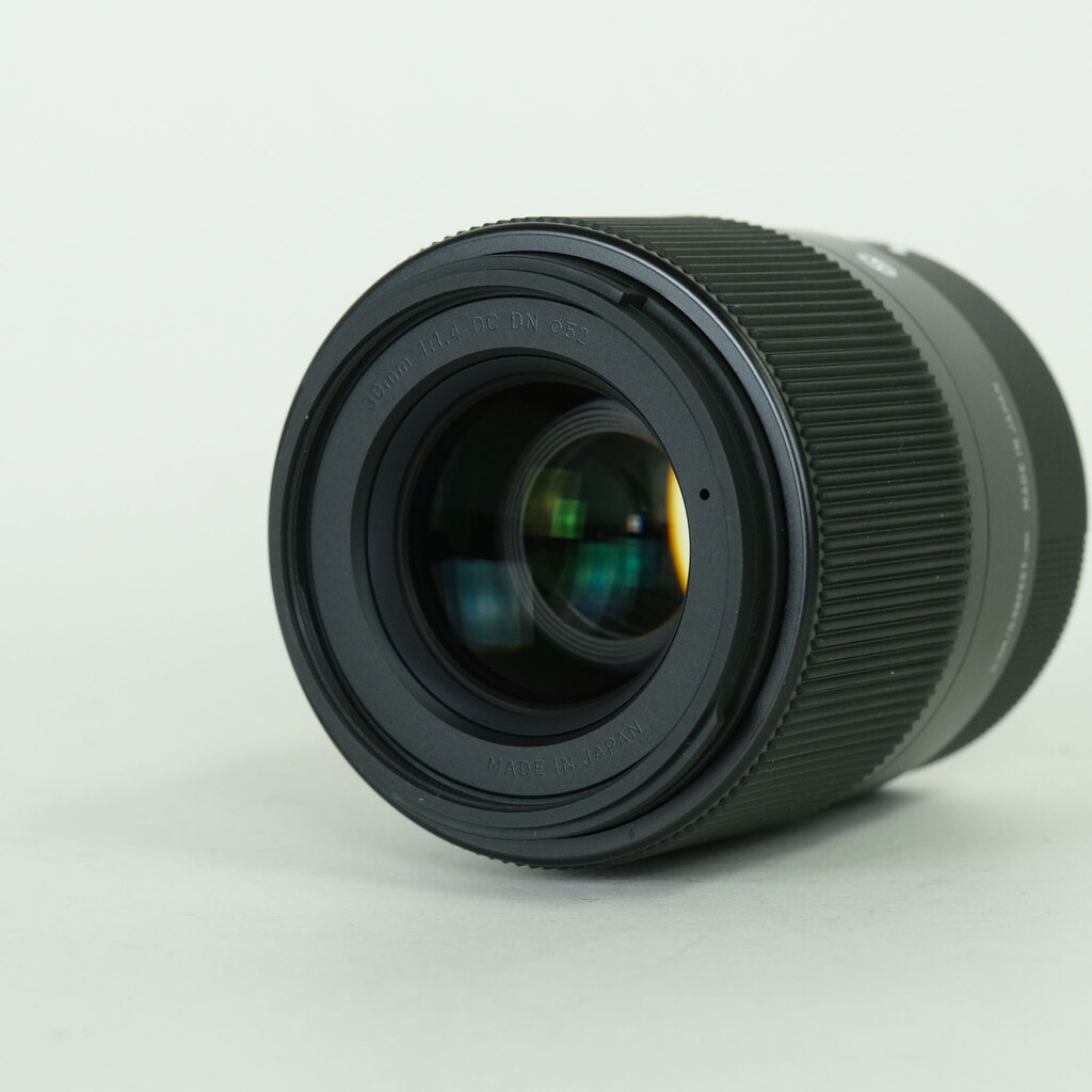 SIGMA 30mm F1.4 DC DN｜Contemporary [キヤノンM用]