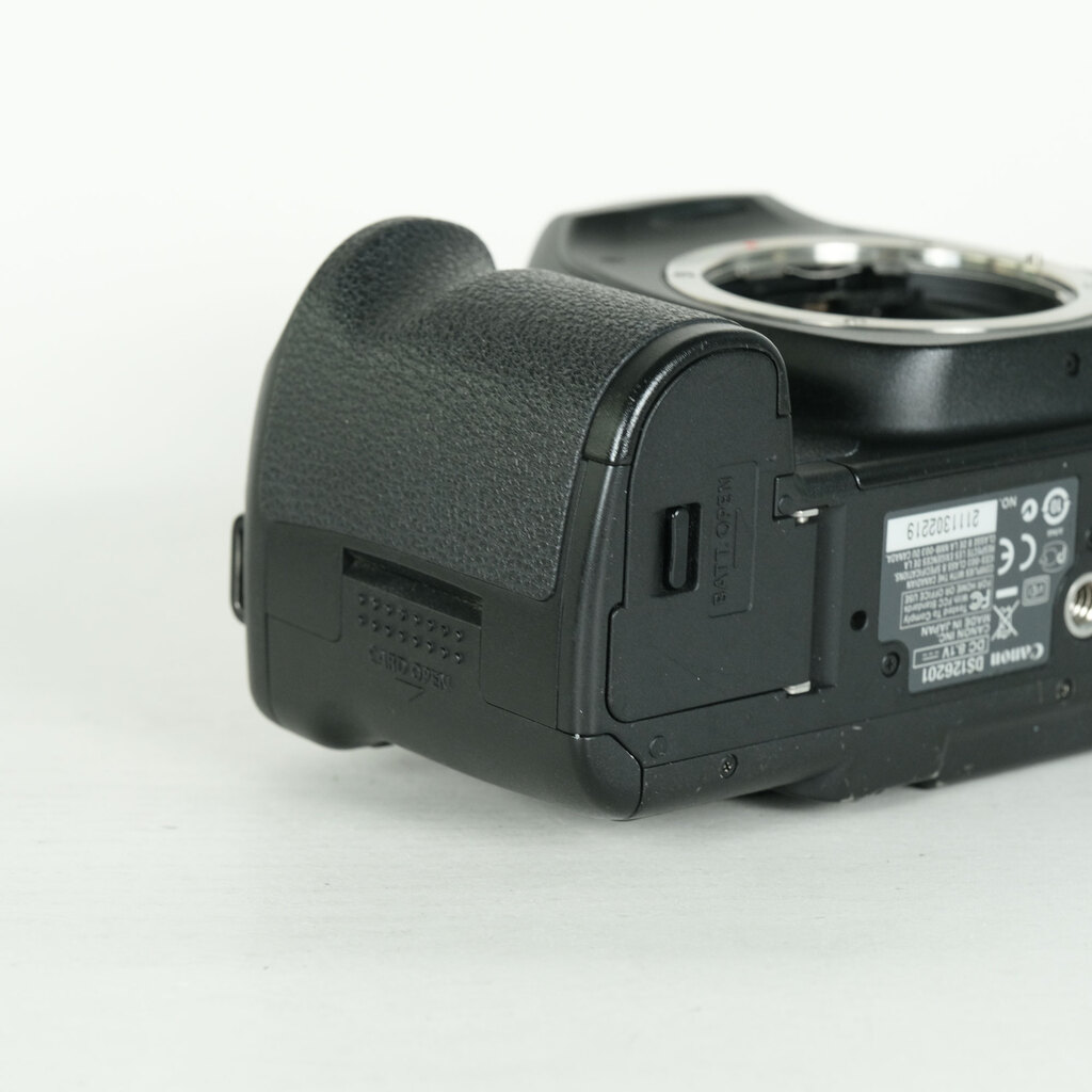 Canon EOS 5D MarkII ボディの出品 | ONE SCENE（ワンシーン）