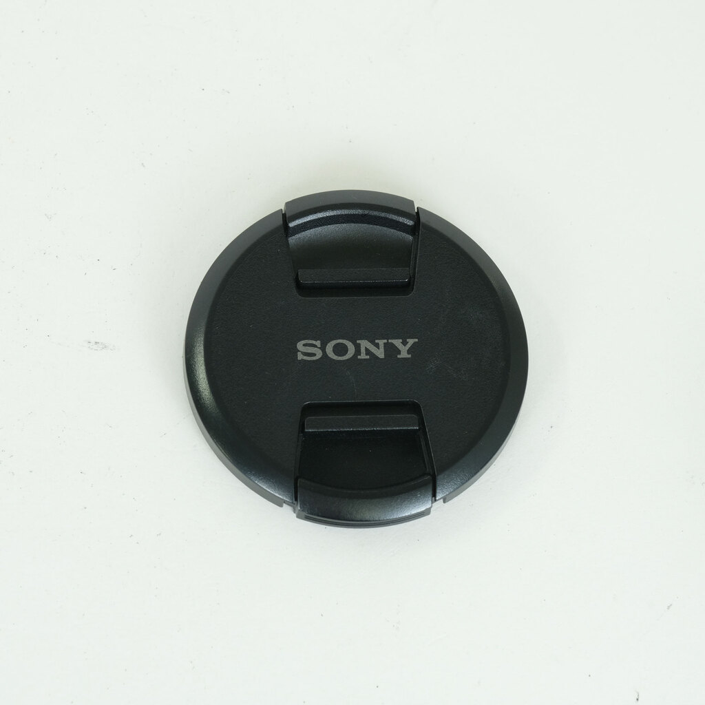 SONY FE 24-240mm F3.5-6.3 OSS SEL24240
