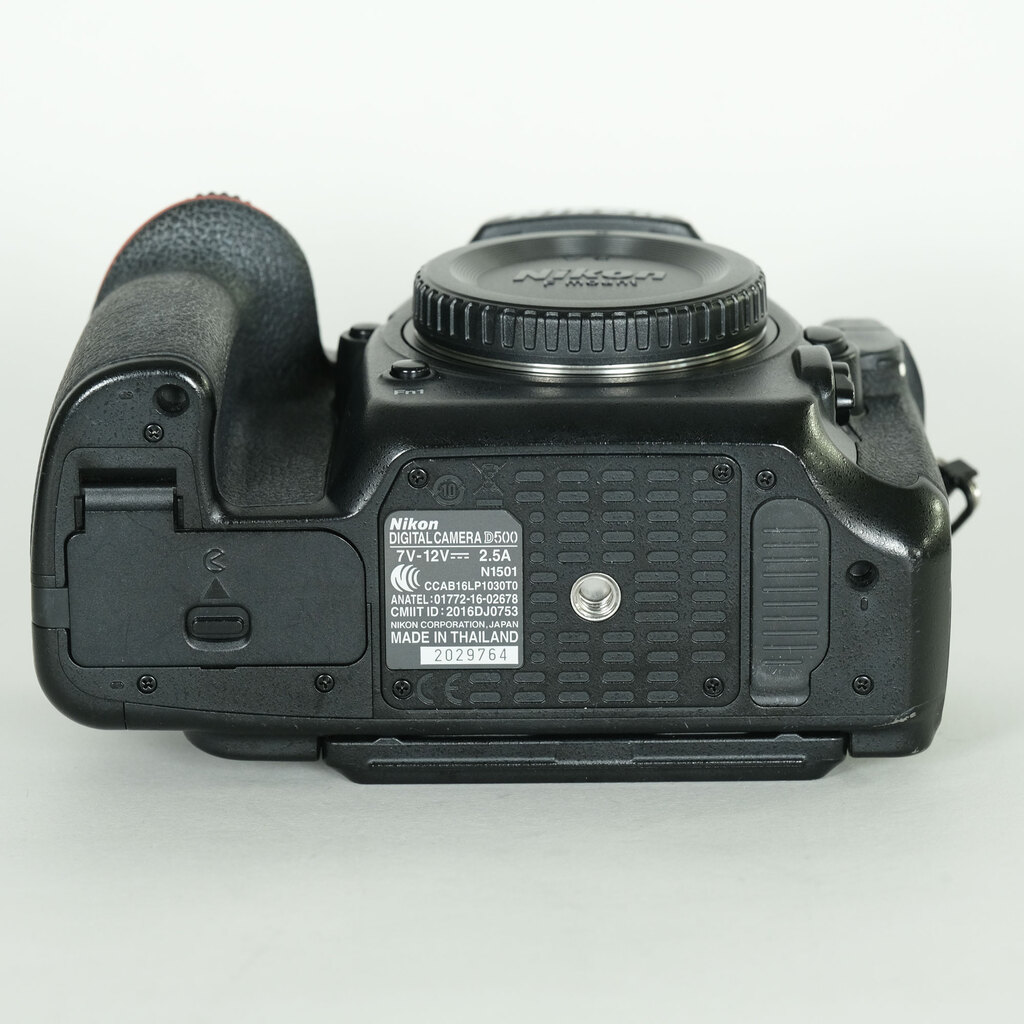 Nikon D500