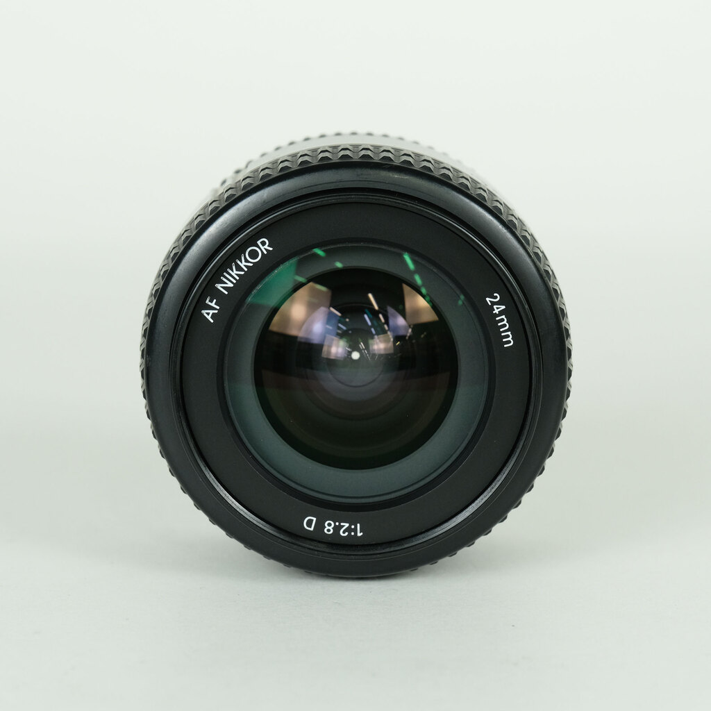 Nikon Ai AF Nikkor 24mm F2.8D