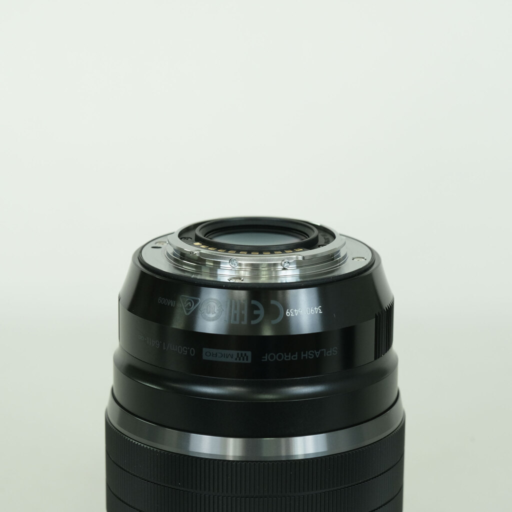 OLYMPUS M.ZUIKO DIGITAL ED 45mm F1.2 PRO OLYMPUS M.ZUIKO DIGITAL ED 45mm F1.2 PRO