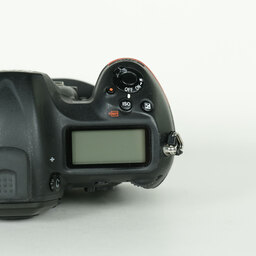 Nikon D5