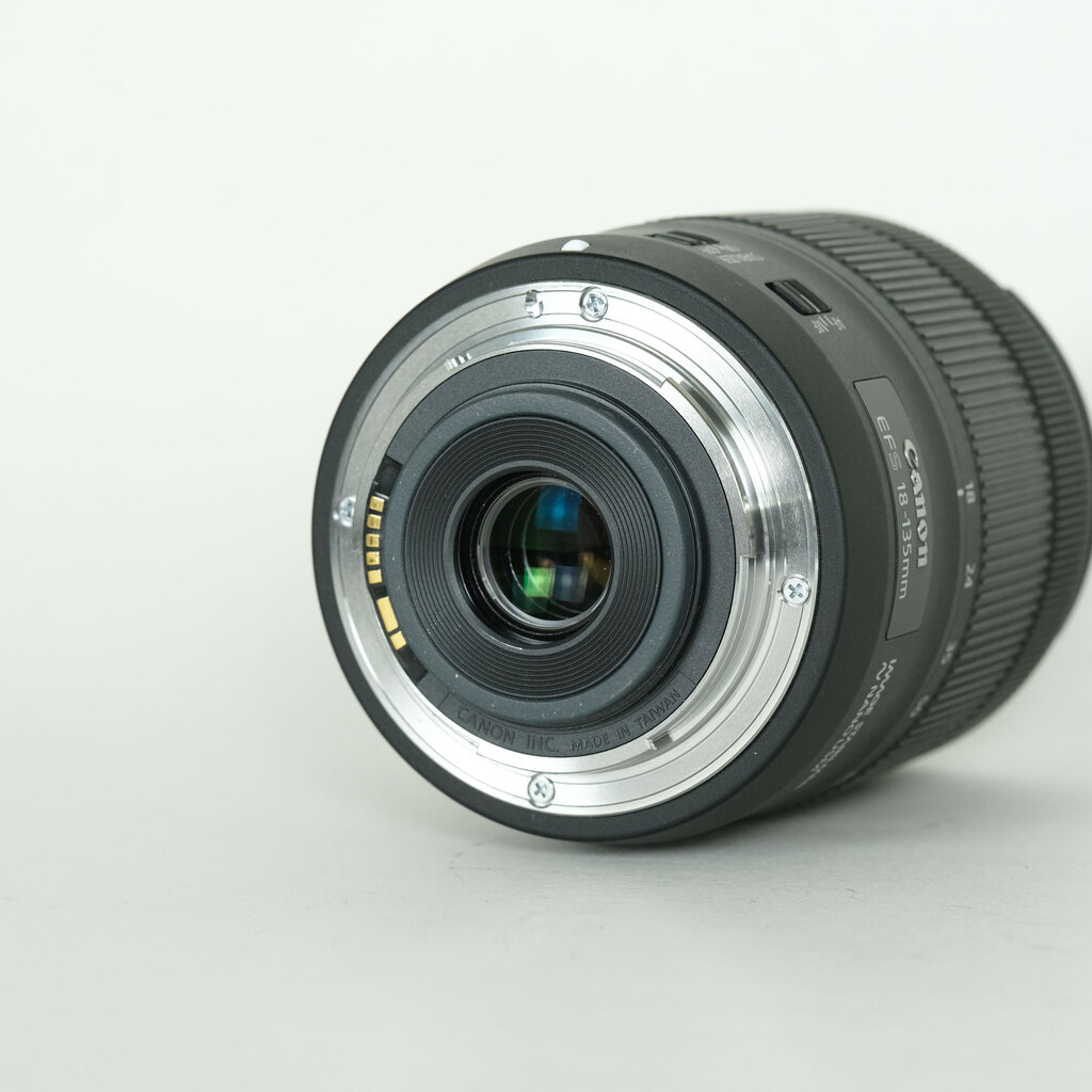Canon EF-S18-135mm F3.5-5.6 IS USM