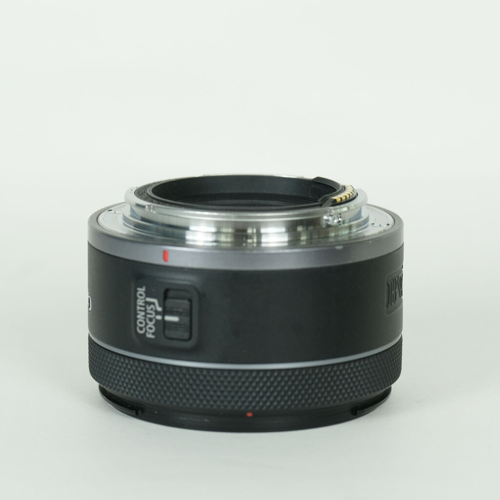 Canon RF50mm F1.8 STMの出品 | ONE SCENE（ワンシーン）