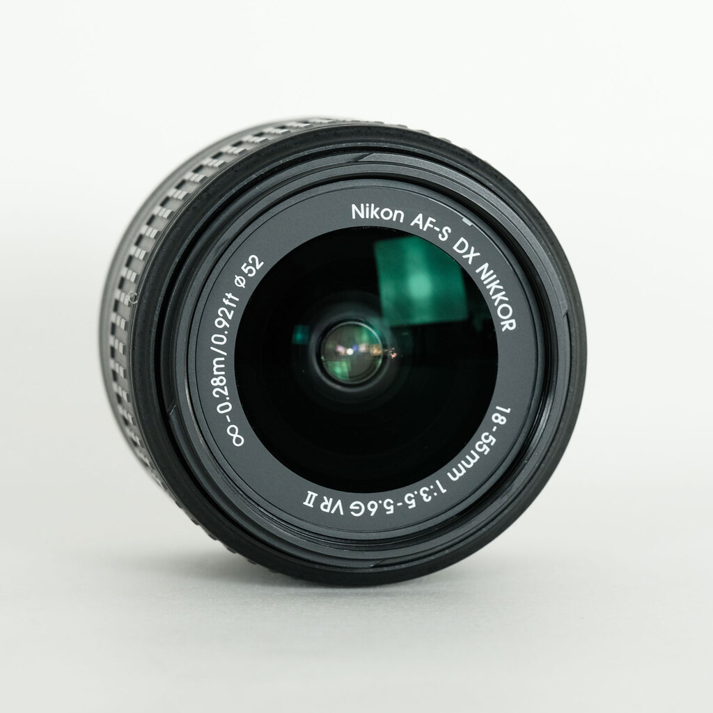 Nikon AF-S DX NIKKOR 18-55mm f3.5-5.6G VR IIの出品 | ONE SCENE