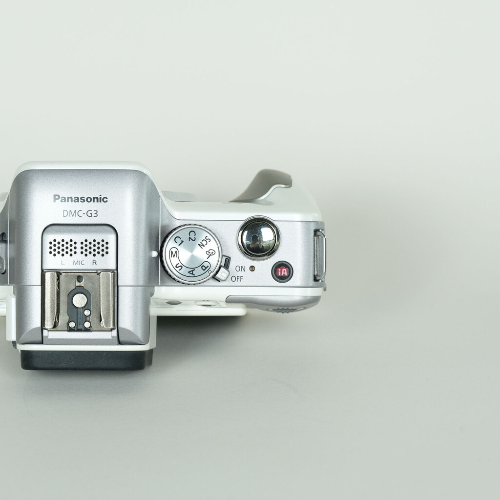 Panasonic LUMIX DMC-G3-W ボディ シェルホワイト