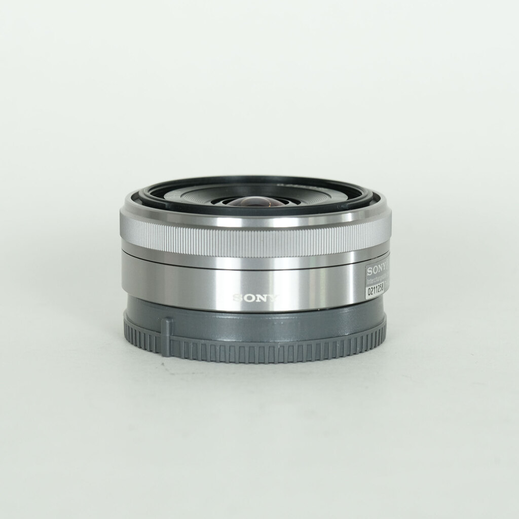 SONY E 16mm F2.8 SEL16F28 SONY E 16mm F2.8 SEL16F28