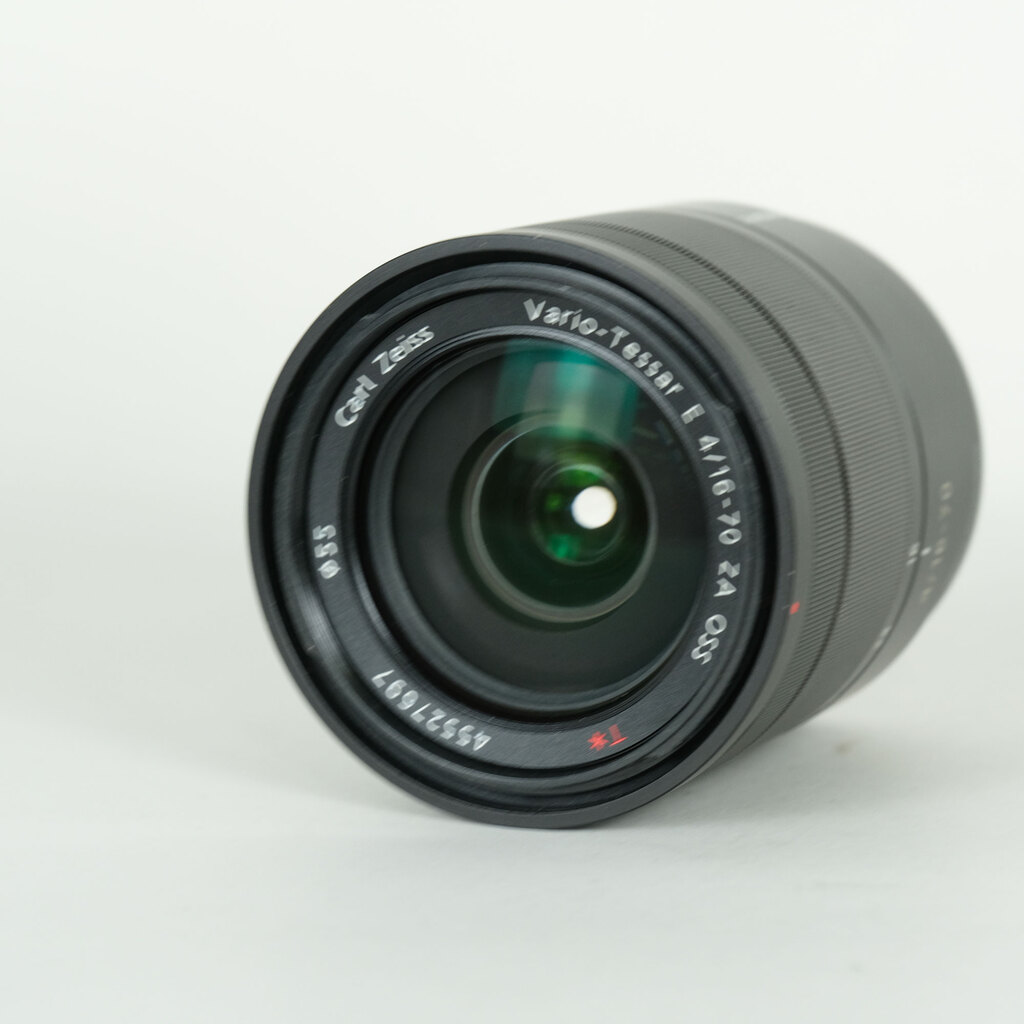 最終値下げ　美品　SONY E 16-70mm F4 SEL1670Z SONY Vario-Tessar T＊ E 16-70mm F4 ZA OSS SEL1670Zの出品 | ONE