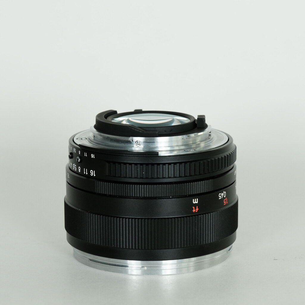 Carl Zeiss Planar T* 50mm F1.4 ZF [ニコンF用]
