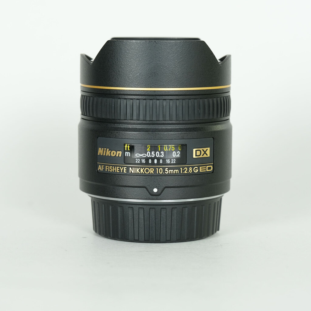 Nikon AF DX Fisheye-Nikkor 10.5mm F2.8G ED Nikon AF DX Fisheye-Nikkor 10.5mm F2.8G ED
