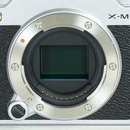 FUJIFILM X-M5