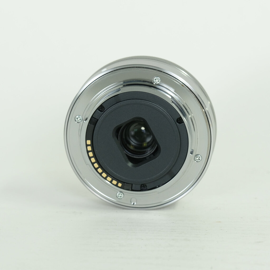 SONY E 16mm F2.8 SEL16F28
