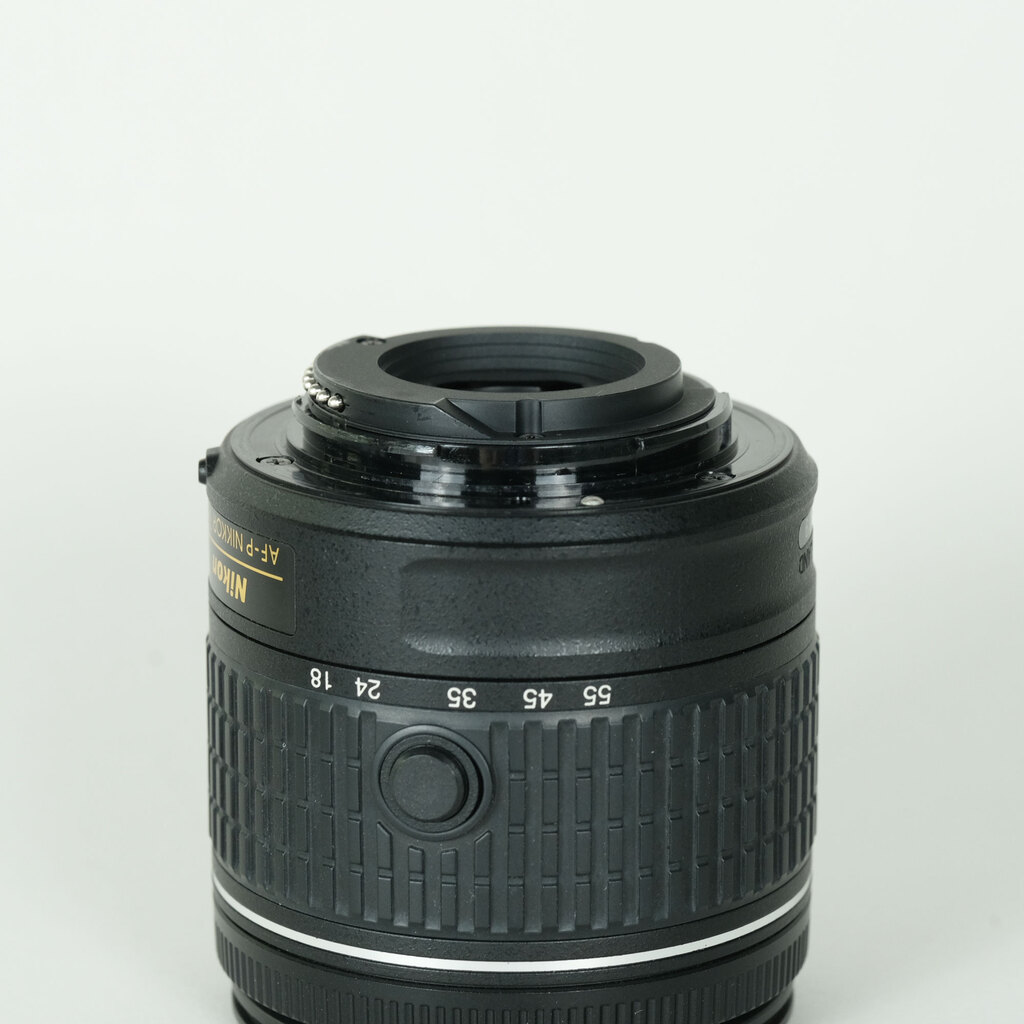 Nikon AF-P DX NIKKOR 18-55mm F3.5-5.6G VR Nikon AF-P DX NIKKOR 18-55mm F3.5-5.6G VR